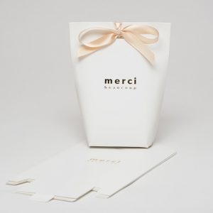 Có nhiều kiểu dáng, mẫu mã túi mini