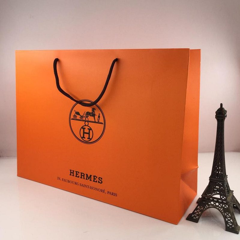 Túi giấy cao cấp mang đến nhiều lợi ích cho cả khách hàng và thương hiệu Hermes